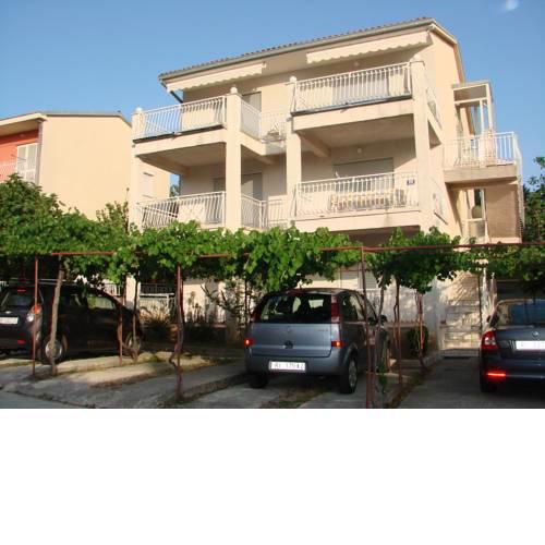 Apartment Brankica