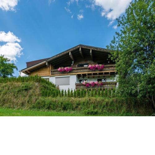Apartment building Ferien, Neukirchen