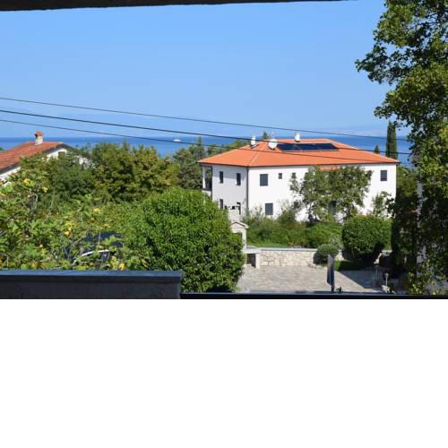 Apartment Buza