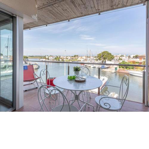 Apartment Cap Mestral by Interhome