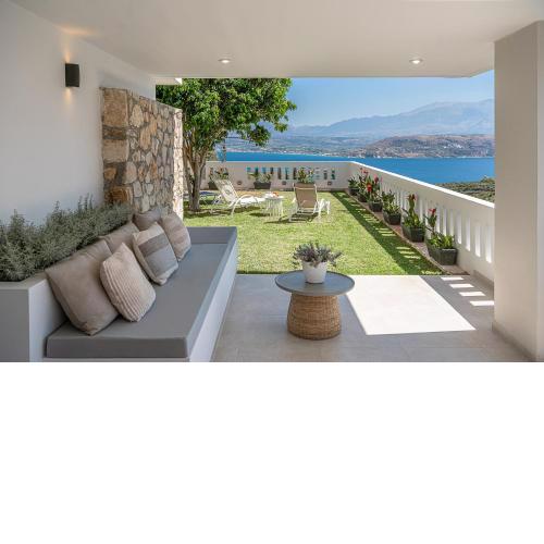 Apartment close to Marathi Beach with Sea View