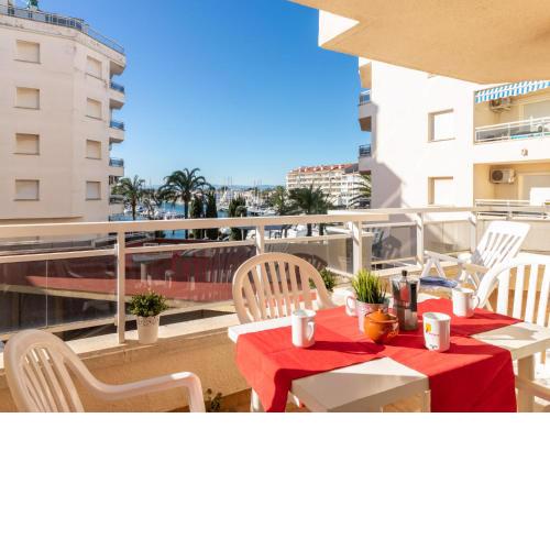 Apartment Club Nautic-10 by Interhome