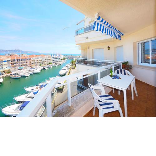 Apartment Club Nautic-17 by Interhome
