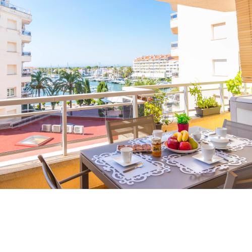 Apartment Club Nautic-22 by Interhome