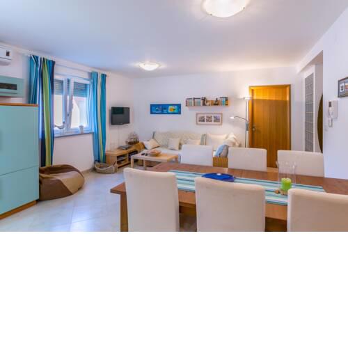Apartment Daniela with 3 bedrooms