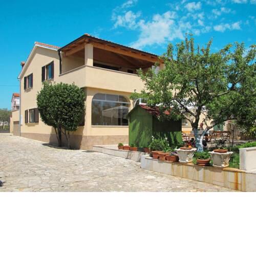 Apartment Dika (PRC138)