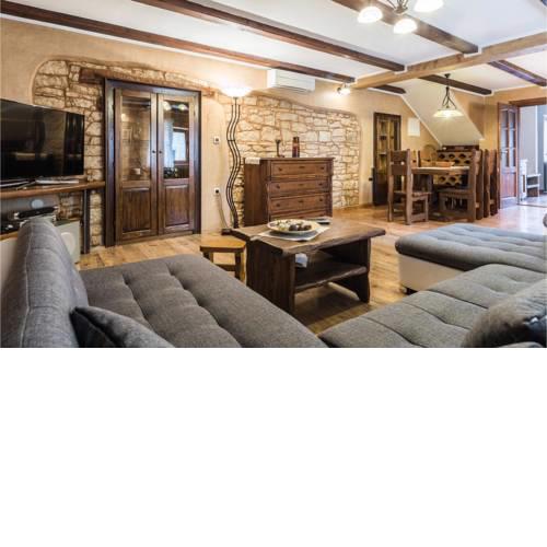 Apartment Dolinci with Fireplace III