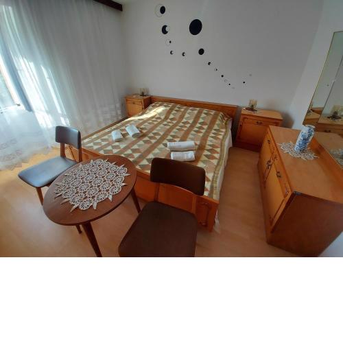 Apartment Dora