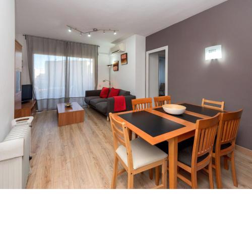 Apartment Eixample Esq Rocafort Diputacio by Interhome