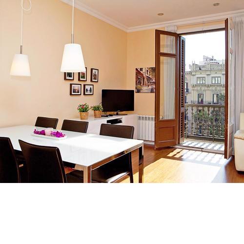 Apartment Eixample Esquerre Gran Via Balmes by Interhome