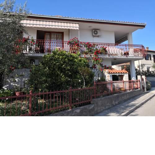 Apartment Elena