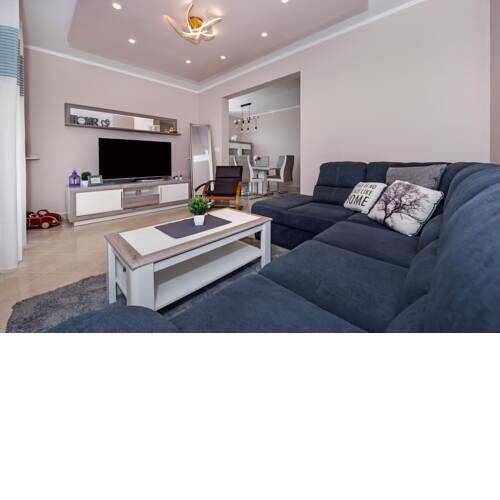 Apartment Ella