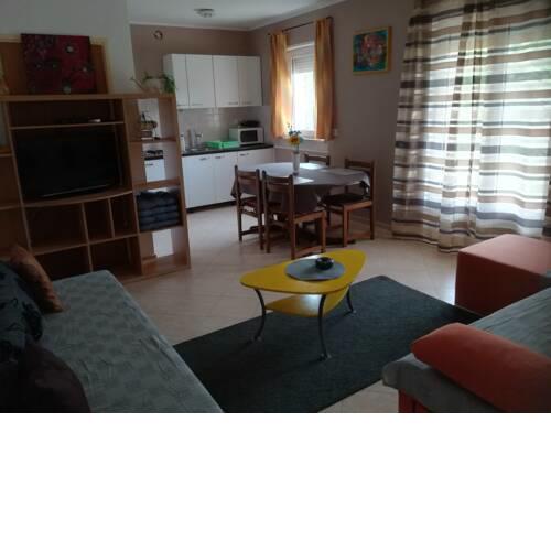 Apartment Ema