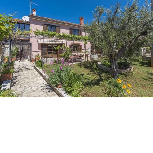 Apartment Emilia 330