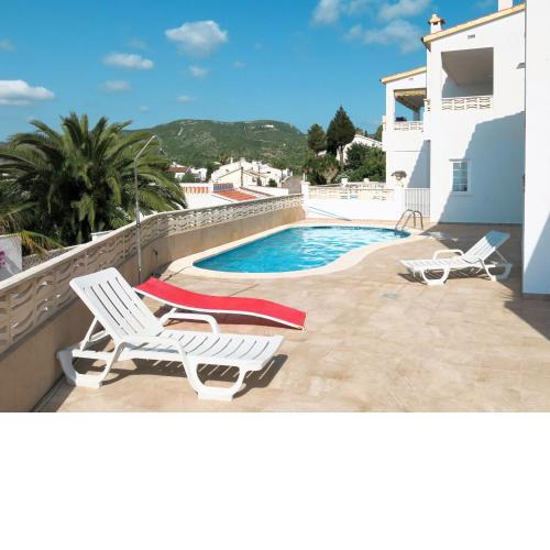 Apartment Escudos-5 by Interhome