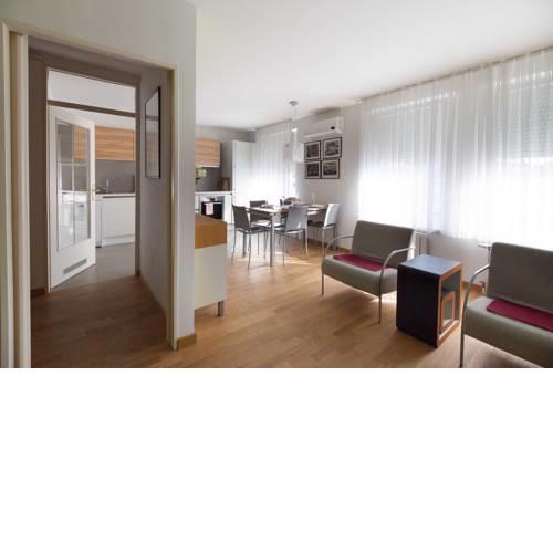 Apartment Eva Tour As