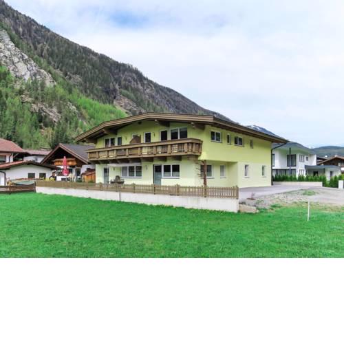 Apartment Ferienwohnung Lili (LFD120)