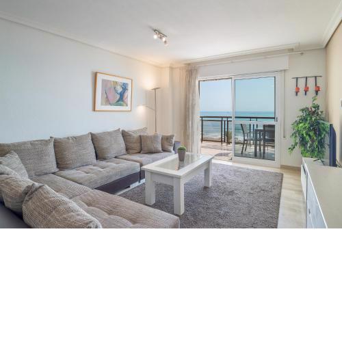 Apartment first line beach