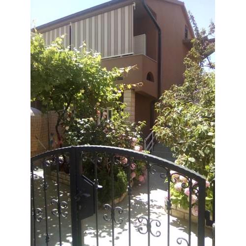 Apartment Flores
