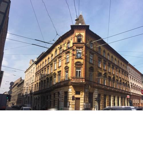 Apartment for groups in centre of Budapest, Isabella str.