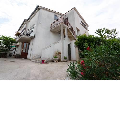 Apartment Gota