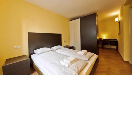 Apartment Halkova 5