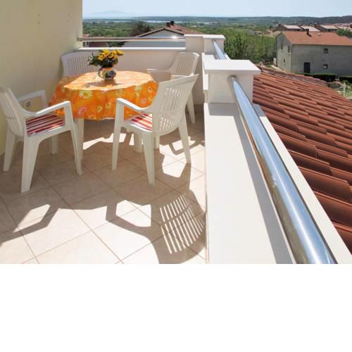 Apartment Haus Celina (MDN147)