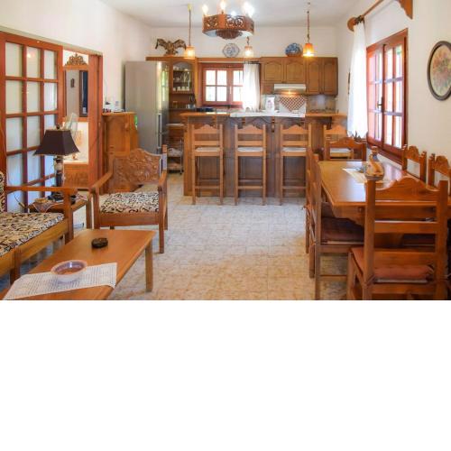 Apartment in a summer house close to the sea