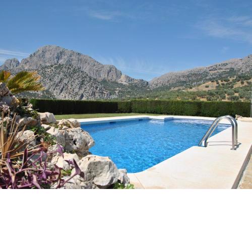 Apartment in ancient farm located in beautiful mountainous scenery in Periana