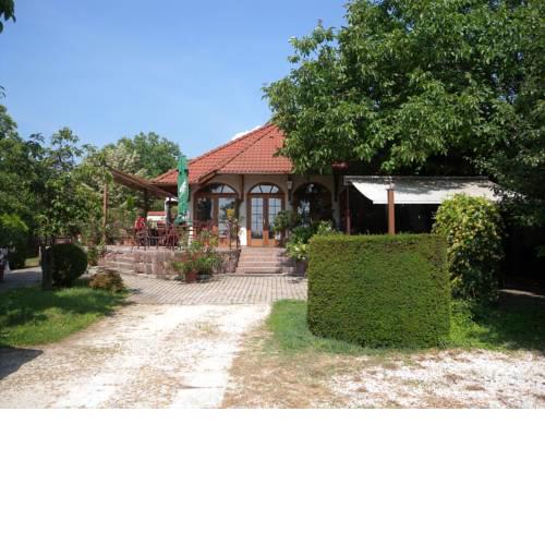 Apartment in Balatonalmadi 34365