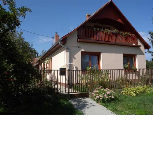 Apartment in Balatonbereny 18126