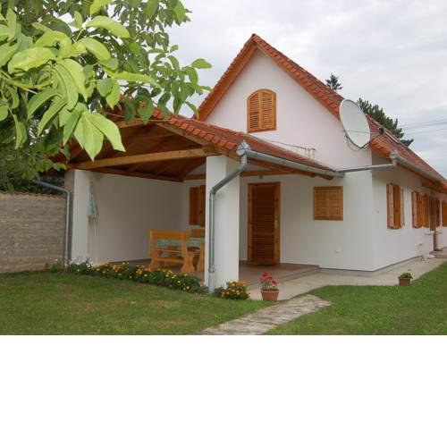 Apartment in Balatonbereny/Balaton 18074