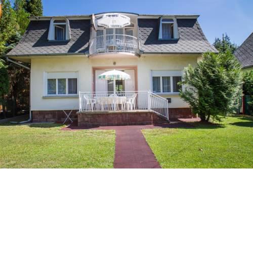Apartment in Balatonfenyves 35396