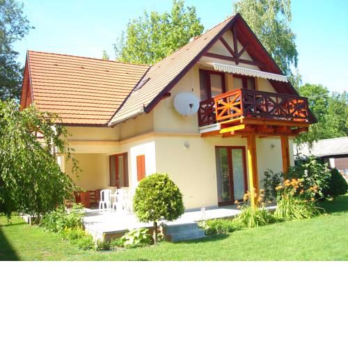 Apartment in Balatonlelle/Balaton 19176