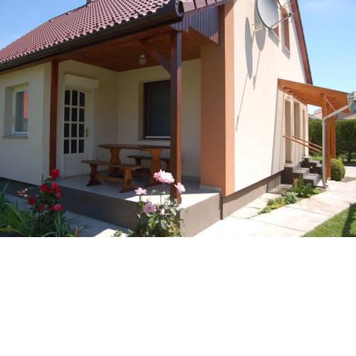 Apartment in Balatonmariafürdo 19233