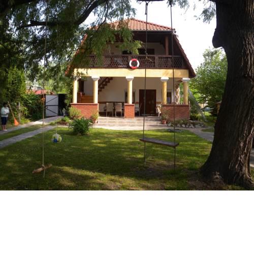 Apartment in Balatonmariafürdo 34509