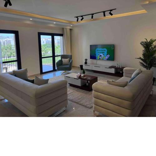 Apartment in Beverly Hills