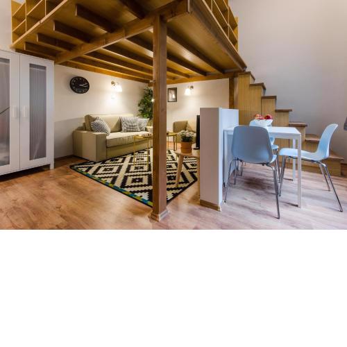 Apartment In Heart Of Budapest. L14s