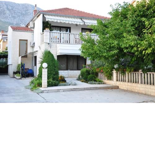 Apartment in Kaštel Gomilica with Terrace, Air condition, WIFI (4192-1)