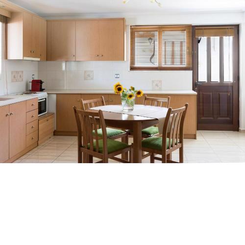 Apartment in Peania (15min from Airport)