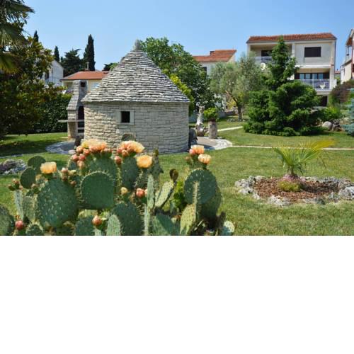 Apartment in Pula/Istrien 10988