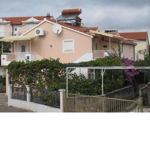 Apartment in Rogoznica with Balcony, Air conditioning, Wi-Fi, Washing machine (4867-3)