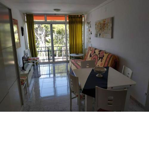 Apartment in Salou. Beach Relax HUTT-033474-91