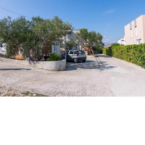Apartment in Slatine with terrace, air conditioning, WiFi (4789-1)