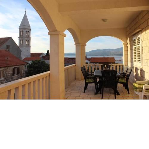 Apartment in Supetar with Seaview, Terrace, Air condition, WIFI (4300-1)