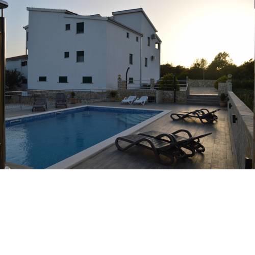 Apartment in Vinišce with Balcony, Air condition, WIFI, Washing machine (4753-4)