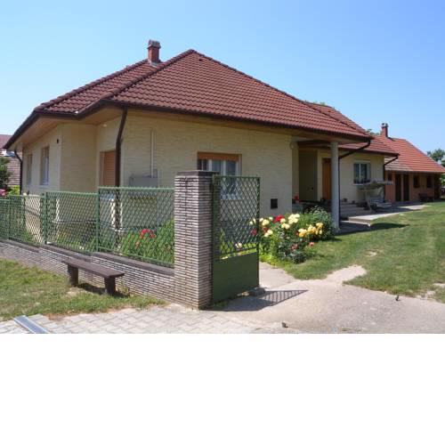 Apartment in Zamardi/Balaton 20318