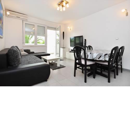 Apartment Ivan