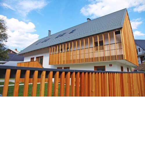 Apartment Jurijana - New 4-Bedroom Triplex with Sauna & Garden