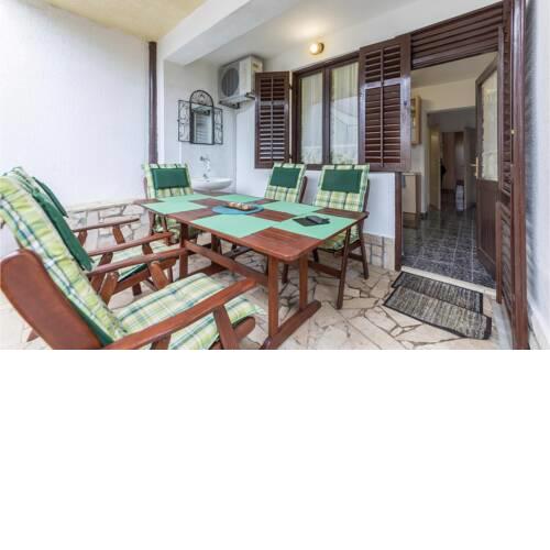 Apartment Kalceva VI